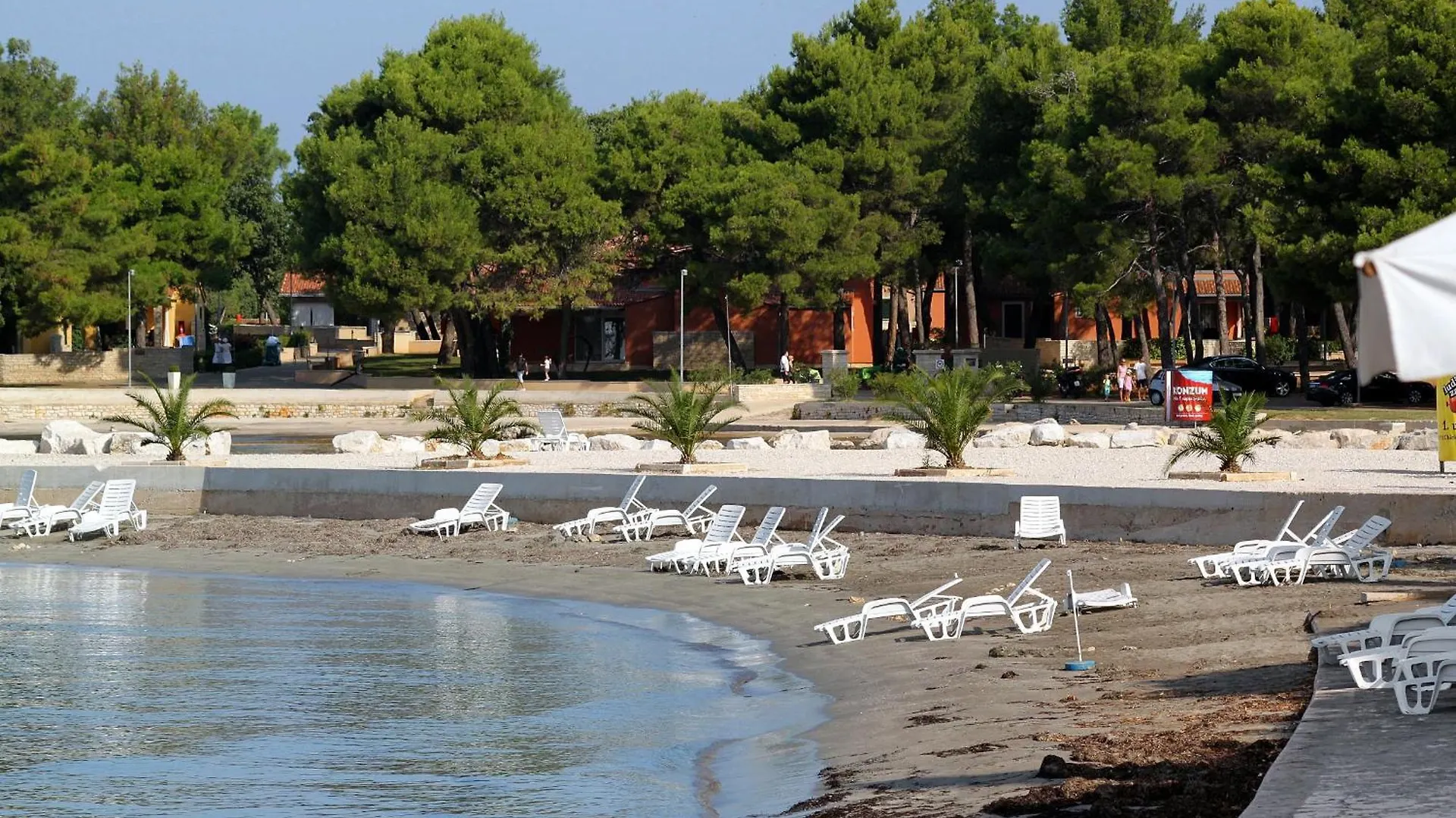 Apartments With A Parking Space Umag - 22814